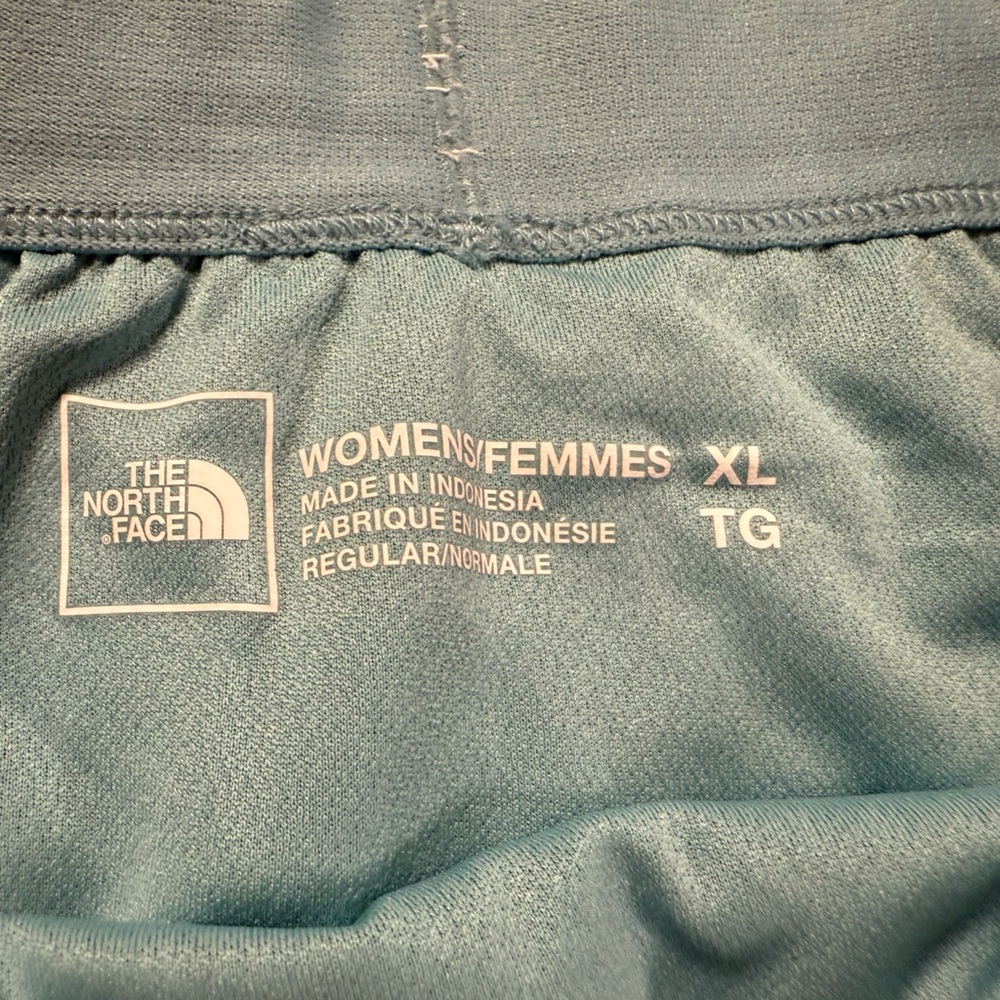 The North Face wonder shorts - Picture 3 of 6